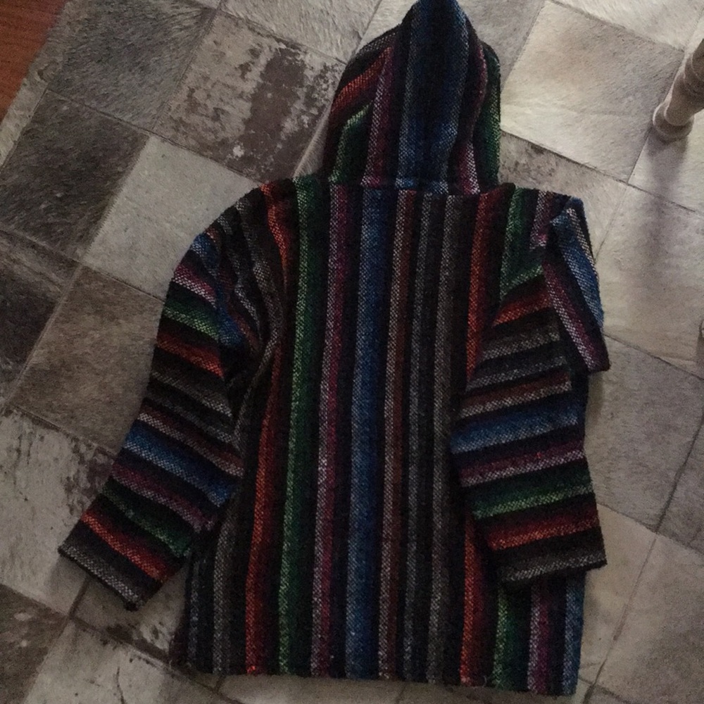 Poncho - Picture 2 of 3